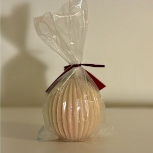 100% Beeswax Fluted Sphere Candle | Made in Canada | New